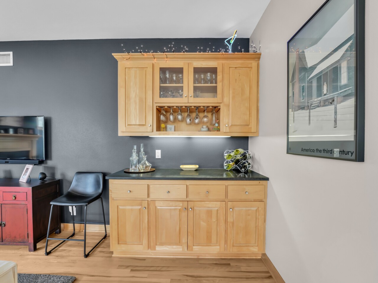 8 Lake Pointe Circle Wind Point, WI 53402 - Photo 11 of 32 Wet bar