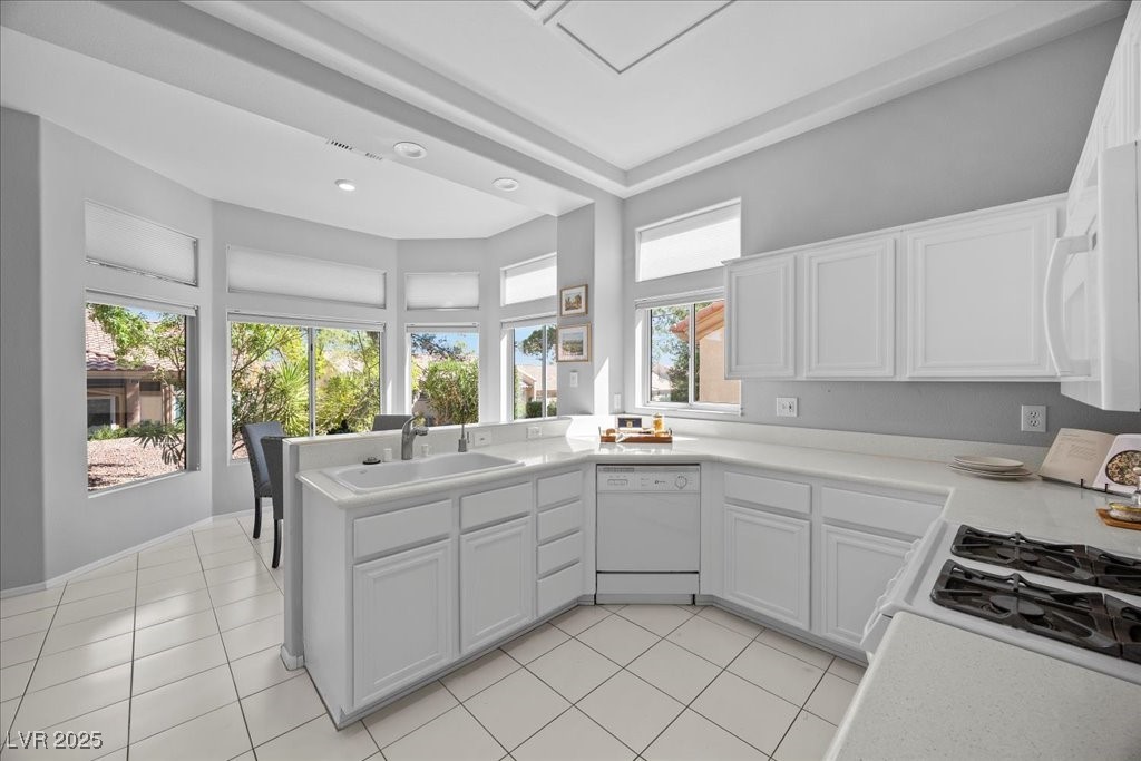 9352 Villa Ridge Drive Las Vegas, NV 89134 - Photo 16 of 33