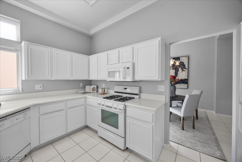 9352 Villa Ridge Drive Las Vegas, NV 89134 - Photo 18 of 33