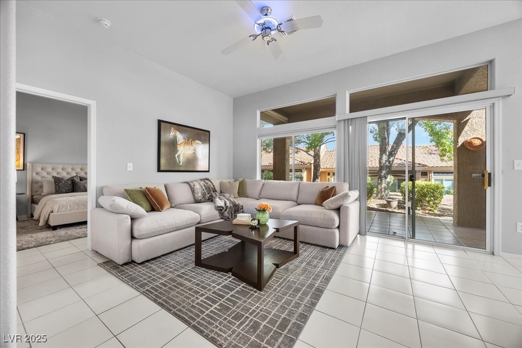 9352 Villa Ridge Drive Las Vegas, NV 89134 - Photo 3 of 33