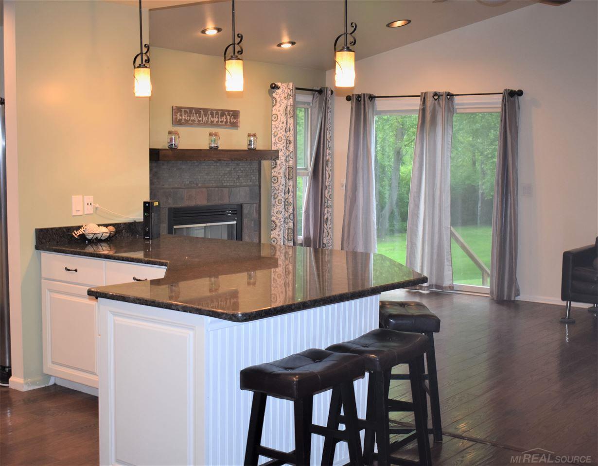 3924 Gregory Road Lake Orion, MI 48359 - Photo 4 of 45