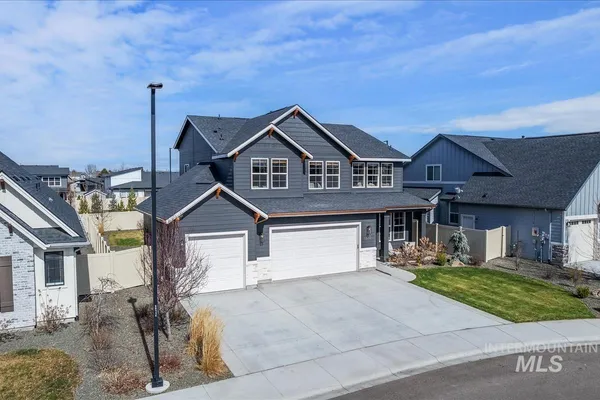 $630,000 | 1372 West Tiger Eye Street, Kuna, ID 83634