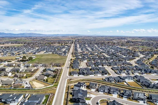 $630,000 | 1372 West Tiger Eye Street, Kuna, ID 83634