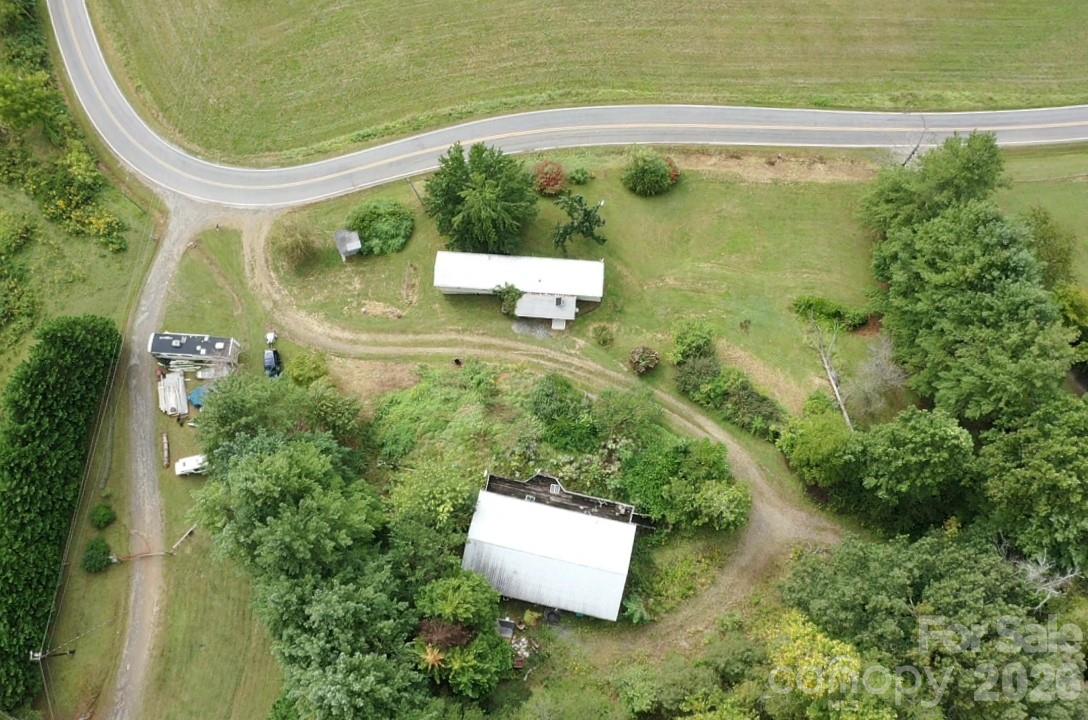 418 Green Valley Road Leicester, NC 28748 - Photo 29 of 31 Gallery Image 29