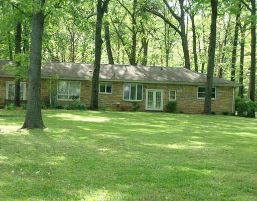 55184 Filbert Road Mishawaka, IN 46545 - Photo 2 of 12