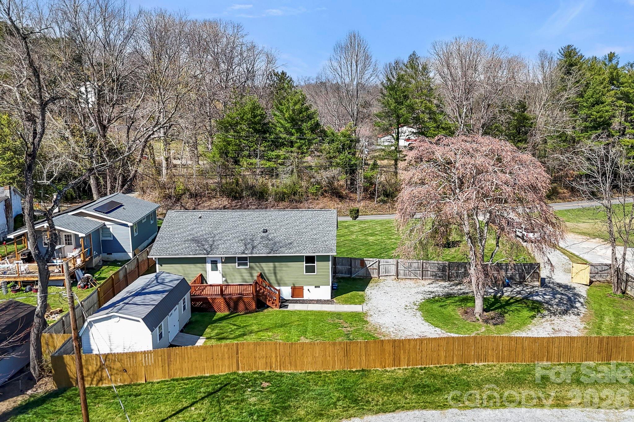 1844 Willow Road Hendersonville, NC 28739 - Photo 2 of 5