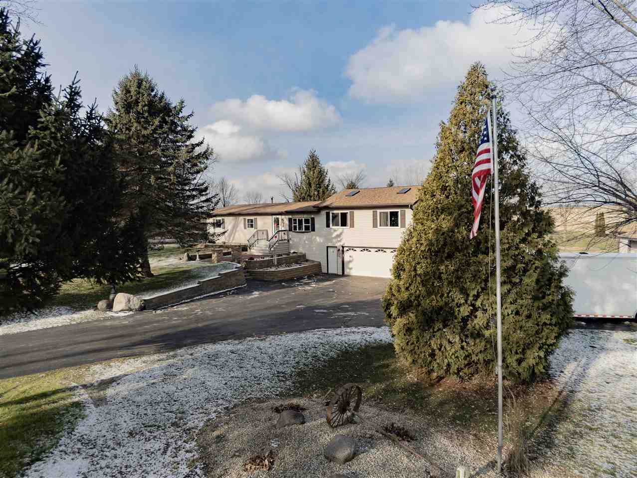 9119 Montague Road Winnebago, IL 61088 - Photo 28 of 36 a view of a street in front of a building