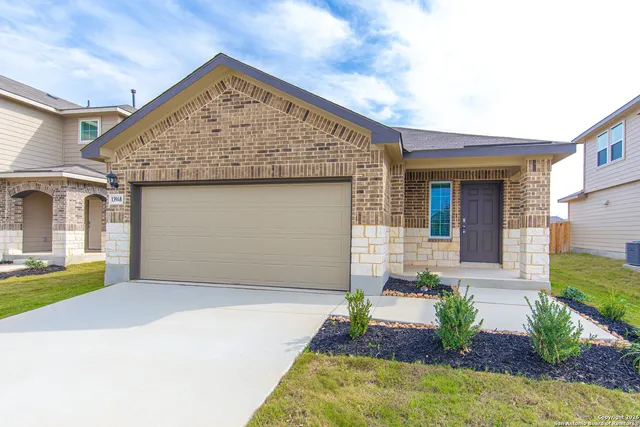 $2,000 | 13968 San Saba Falls, San Antonio, TX 78253