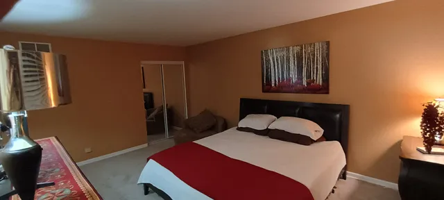 $315,000 | 18751 Kings Road, Homewood, IL 60430