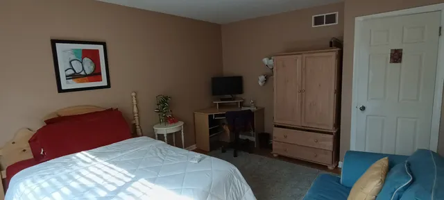 $315,000 | 18751 Kings Road, Homewood, IL 60430