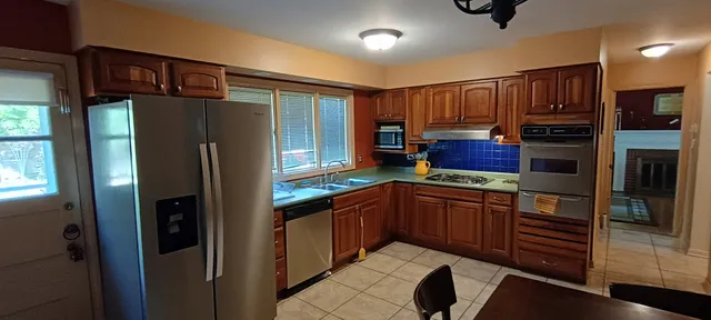 $315,000 | 18751 Kings Road, Homewood, IL 60430