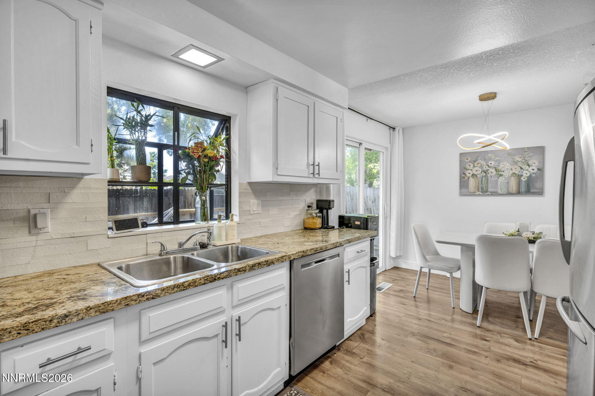 4610 Noche Lane Reno, NV 89502 - Photo 5 of 14 28-web-or-mls-4610-noche-ln