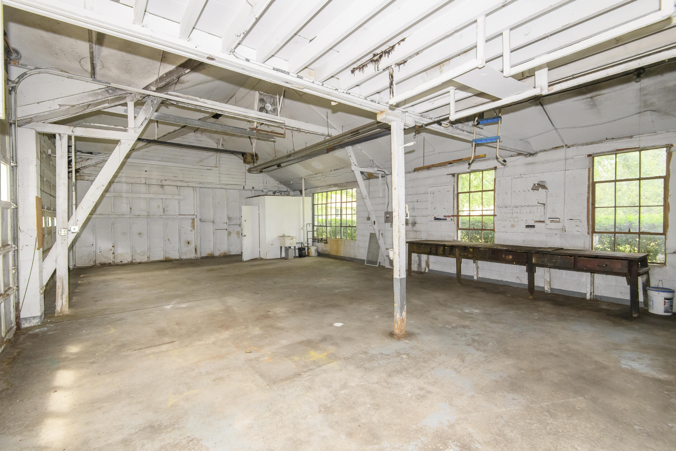 9610 North Cedarburg Road Mequon, WI 53092 - Photo 21 of 28 Huge Work Shop