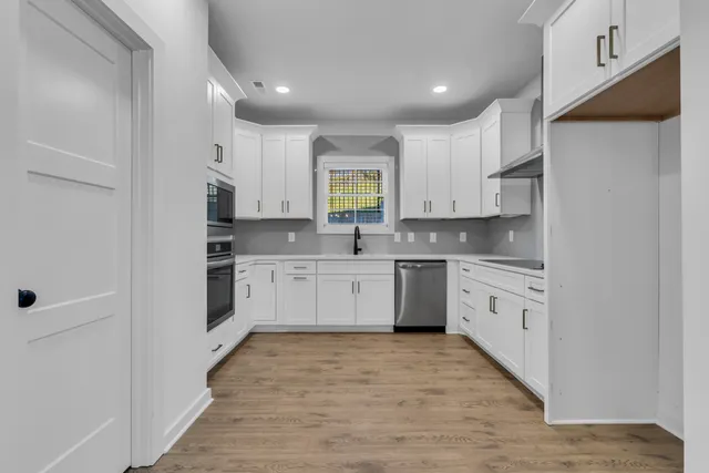 $699,999 | 7215 Fairlawn Drive, Fairview, TN 37062