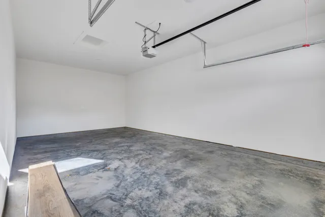 $699,999 | 7215 Fairlawn Drive, Fairview, TN 37062