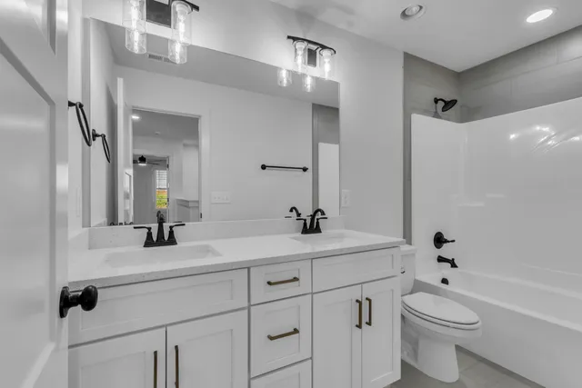 $699,999 | 7215 Fairlawn Drive, Fairview, TN 37062