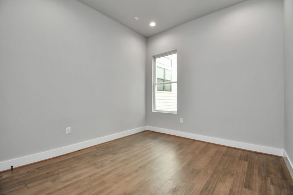 1320 Eberhard Street Houston, TX 77019 - Photo 26 of 45