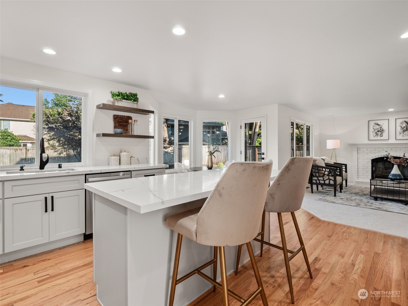 3930 258th Way Southeast Sammamish, WA 98029 - Photo 7 of 30