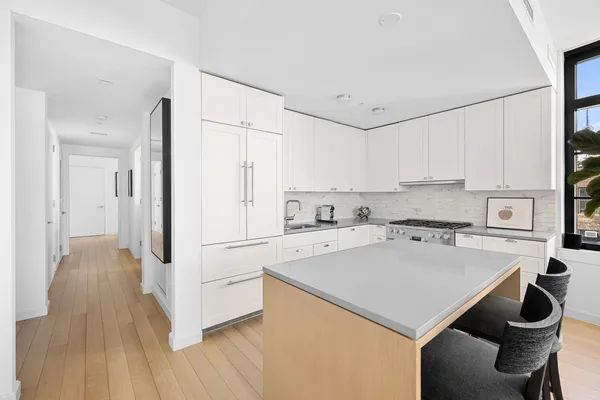 $2,325,000 | 50 West 30th Street, Unit 18B | NoMad