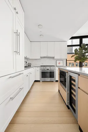 $2,325,000 | 50 West 30th Street, Unit 18B | NoMad