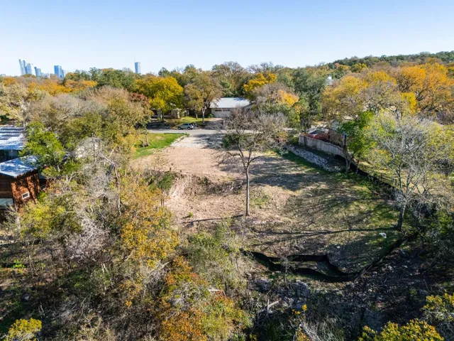 $1,349,000 | 2609 Deerfoot Trail, Austin, TX 78704