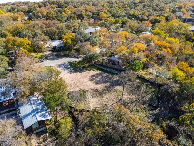 $1,349,000 | 2609 Deerfoot Trail, Austin, TX 78704