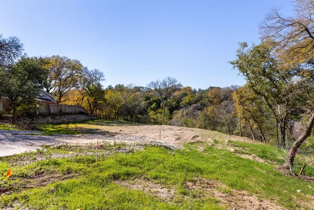 $1,349,000 | 2609 Deerfoot Trail, Austin, TX 78704