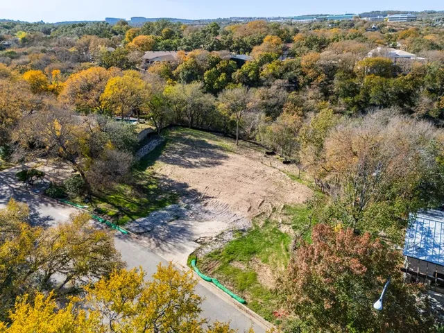 $1,349,000 | 2609 Deerfoot Trail, Austin, TX 78704