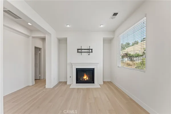 $6,250 | 16395 Ridge Field Drive, Riverside, CA 92503