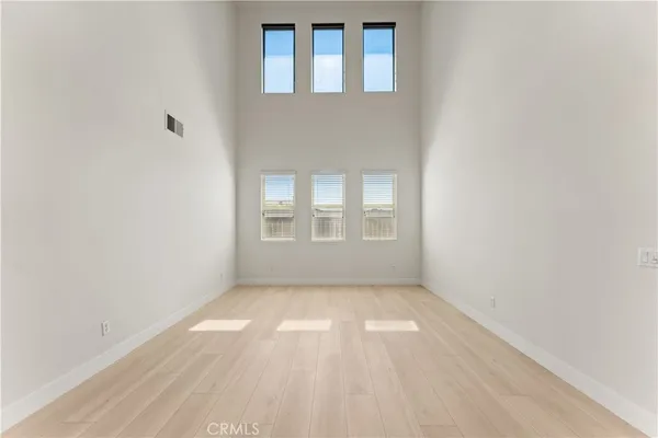 $6,250 | 16395 Ridge Field Drive, Riverside, CA 92503