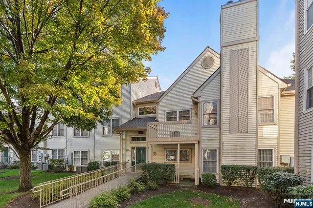 $465,000 | 11 Evergreen Drive, Unit 36, Clifton, NJ 07014