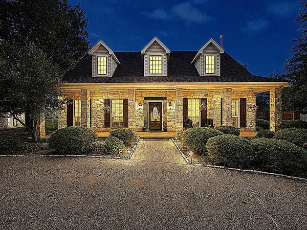 $525,000 | 1170 Brazos Loop, Gholson, TX 76705