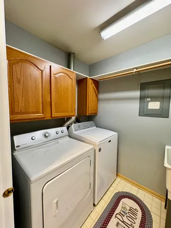 $2,299 | 319 Deer Glen Way, Unit 2C, Bloomingdale, IL 60108