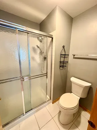 $2,299 | 319 Deer Glen Way, Unit 2C, Bloomingdale, IL 60108