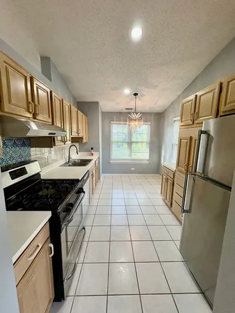 $2,299 | 319 Deer Glen Way, Unit 2C, Bloomingdale, IL 60108