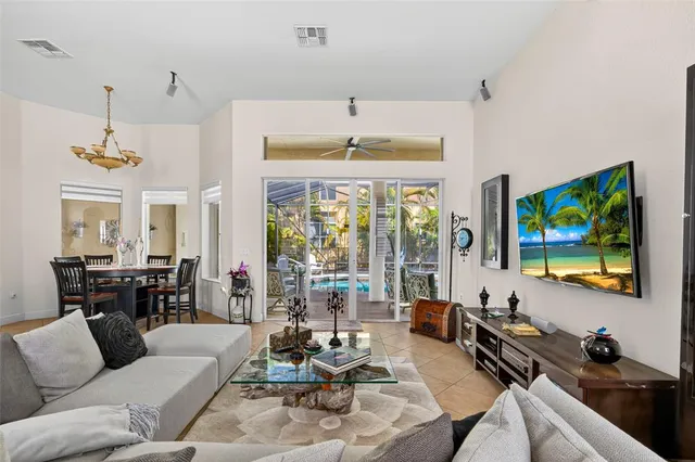 $595,000 | 1777 Belmont Circle Southwest, Vero Beach, FL 32968