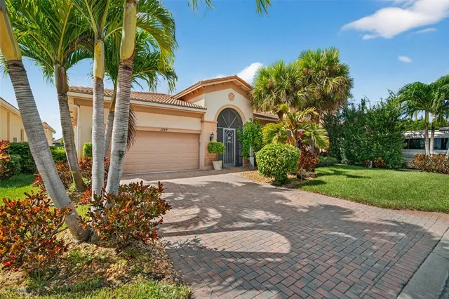 $595,000 | 1777 Belmont Circle Southwest, Vero Beach, FL 32968