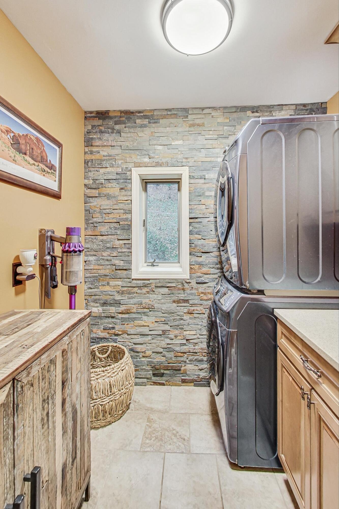 37 Beach Lane Portage, IN 46368 - Photo 16 of 33 1333x2000