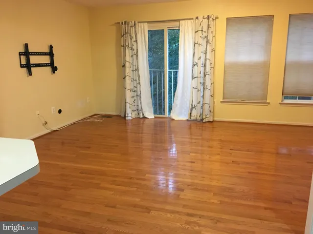 $2,700 | 18704 Harmony Woods Lane, Germantown, MD 20874