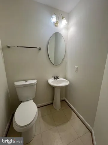 $2,700 | 18704 Harmony Woods Lane, Germantown, MD 20874