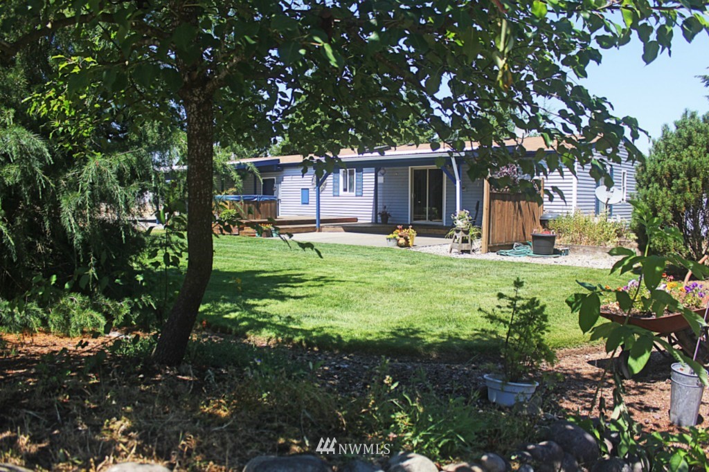 18342 Citrus Street Southwest Rochester, WA 98579 - Photo 1 of 22 Gallery Image 1