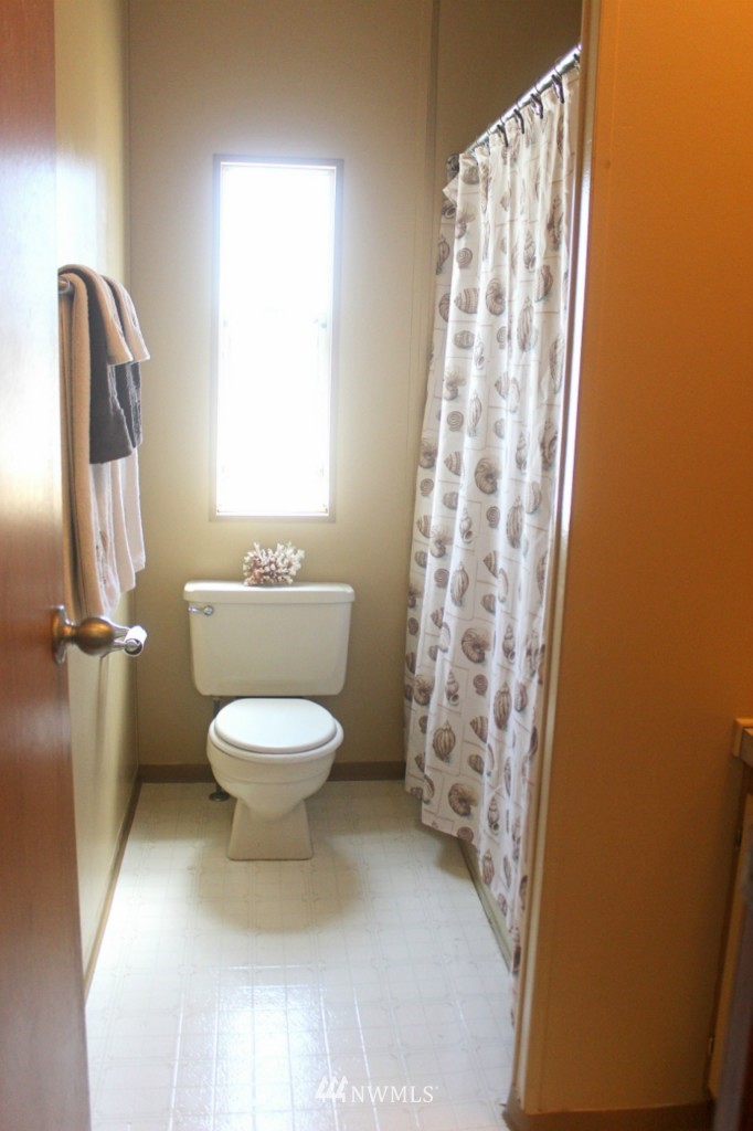 18342 Citrus Street Southwest Rochester, WA 98579 - Photo 15 of 22 Gallery Image 15