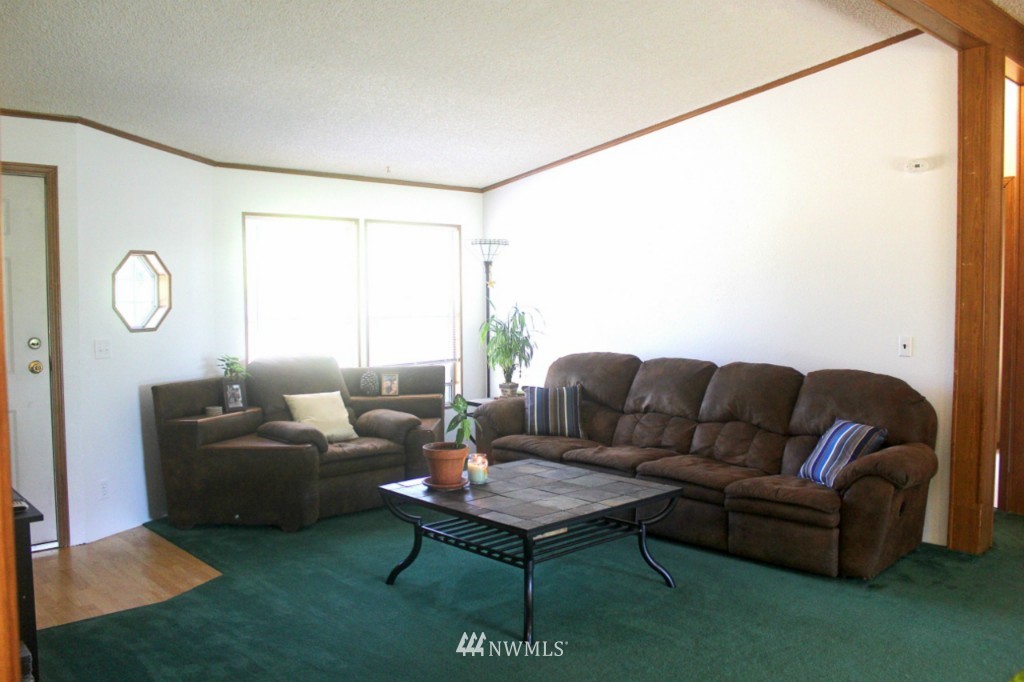18342 Citrus Street Southwest Rochester, WA 98579 - Photo 4 of 22 Gallery Image 4