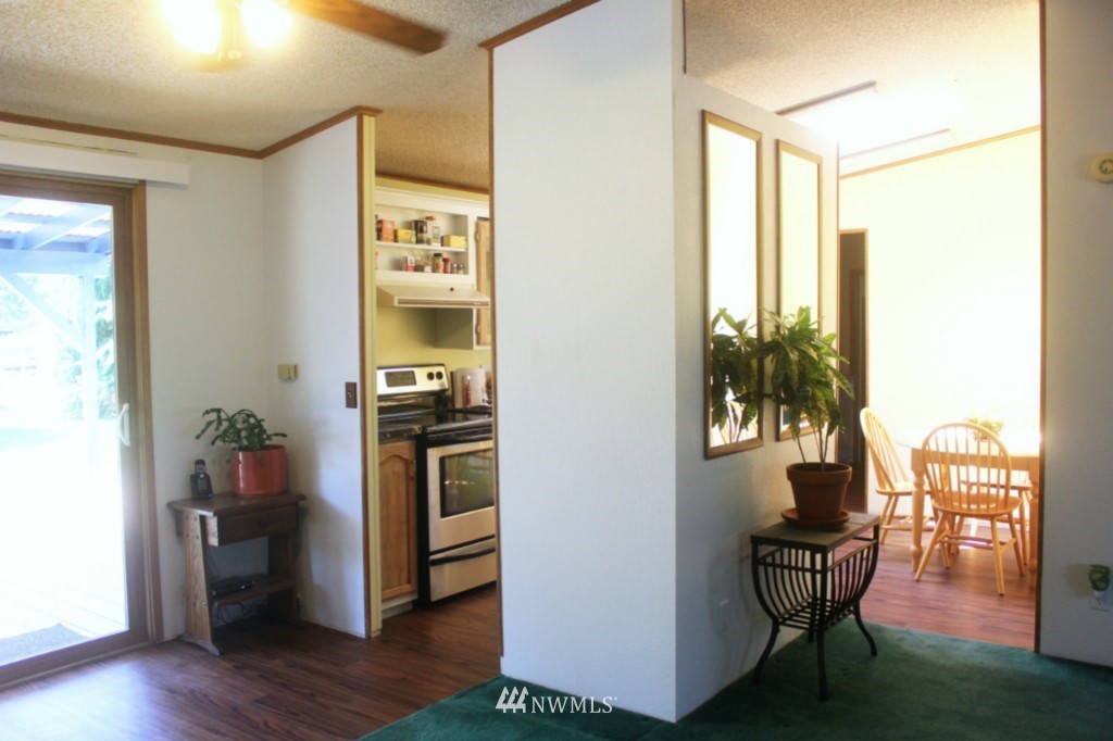 18342 Citrus Street Southwest Rochester, WA 98579 - Photo 6 of 22 Gallery Image 6