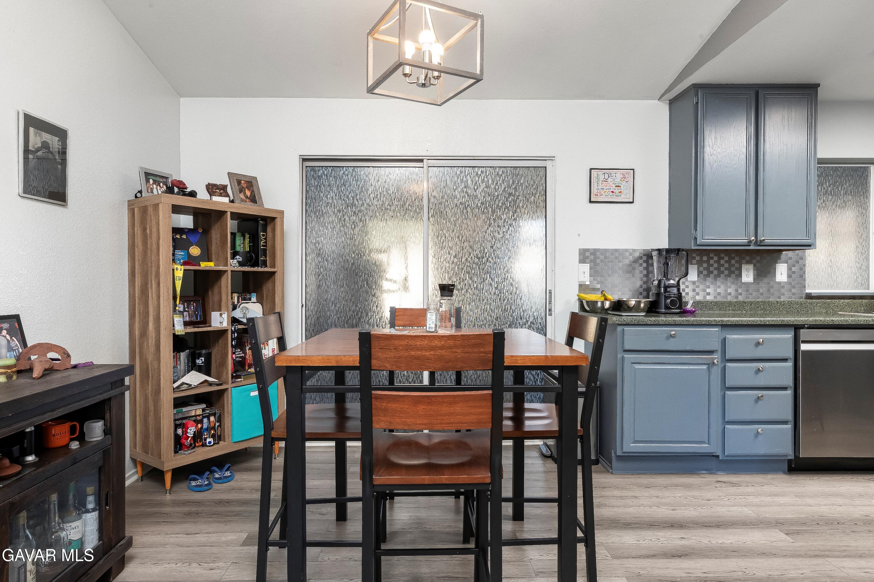 45728 Balmoral Court Lancaster, CA 93534 - Photo 12 of 42 IMG_3610_MLS