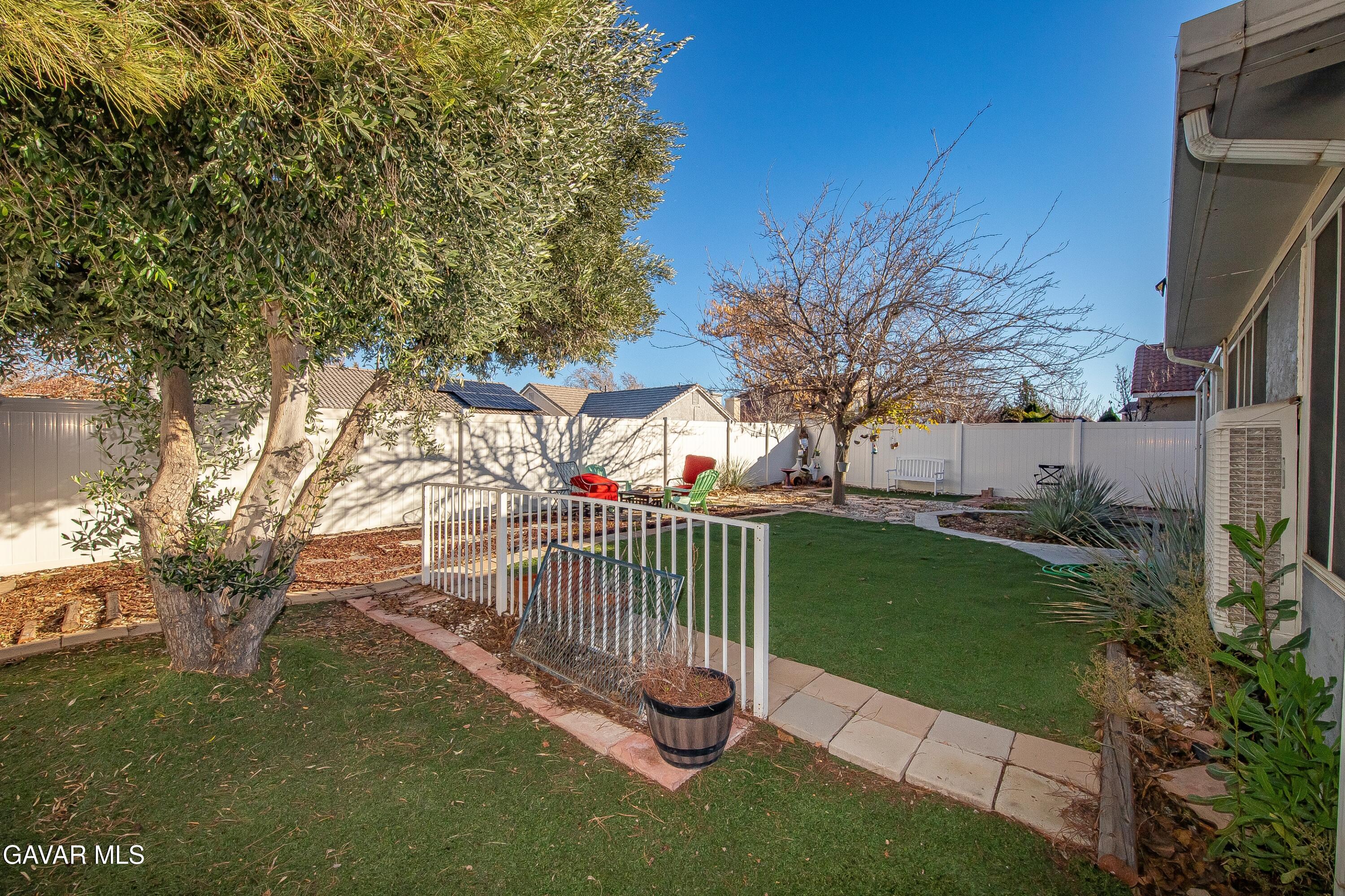 45728 Balmoral Court Lancaster, CA 93534 - Photo 33 of 42 IMG_3576_MLS