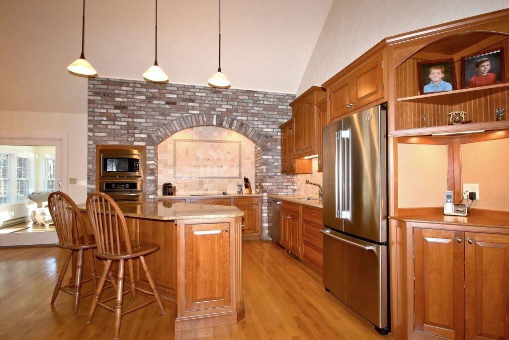26 Suffolk Road Sudbury, MA 01776 - Photo 11 of 30 Gallery Image 11