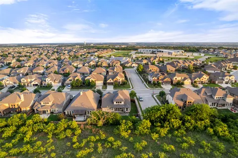$575,000 | 401 Daniel Crossing, Liberty Hill, TX 78642