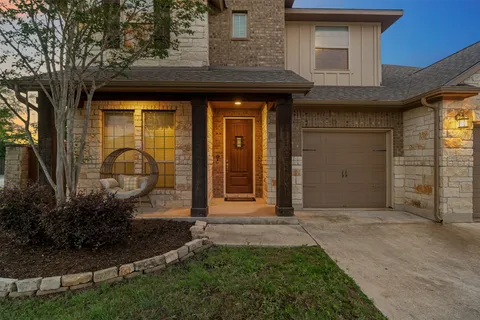 $575,000 | 401 Daniel Crossing, Liberty Hill, TX 78642