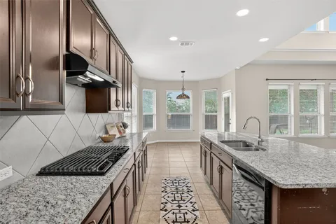 $575,000 | 401 Daniel Crossing, Liberty Hill, TX 78642